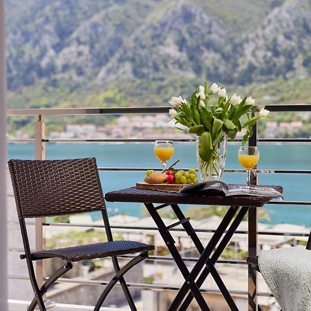 Apartment Mrsulja Kotor Buitenkant foto