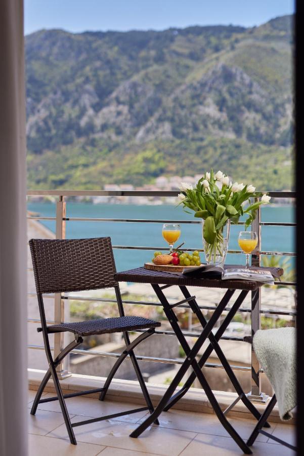 Apartment Mrsulja Kotor Buitenkant foto