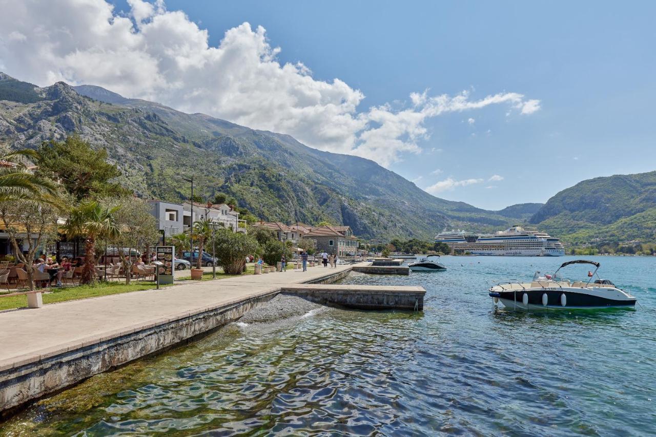 Apartment Mrsulja Kotor Buitenkant foto